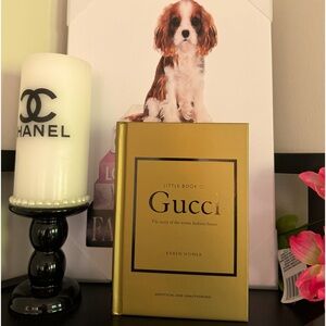 Gucci “The Little Book Of Gucci”📖The story of the iconic designer.